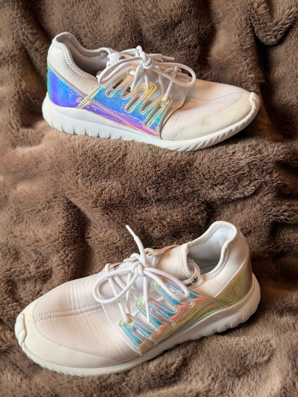 Adidas Sneakers